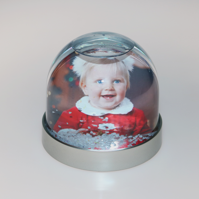 Personalised Christmas photo snow globe